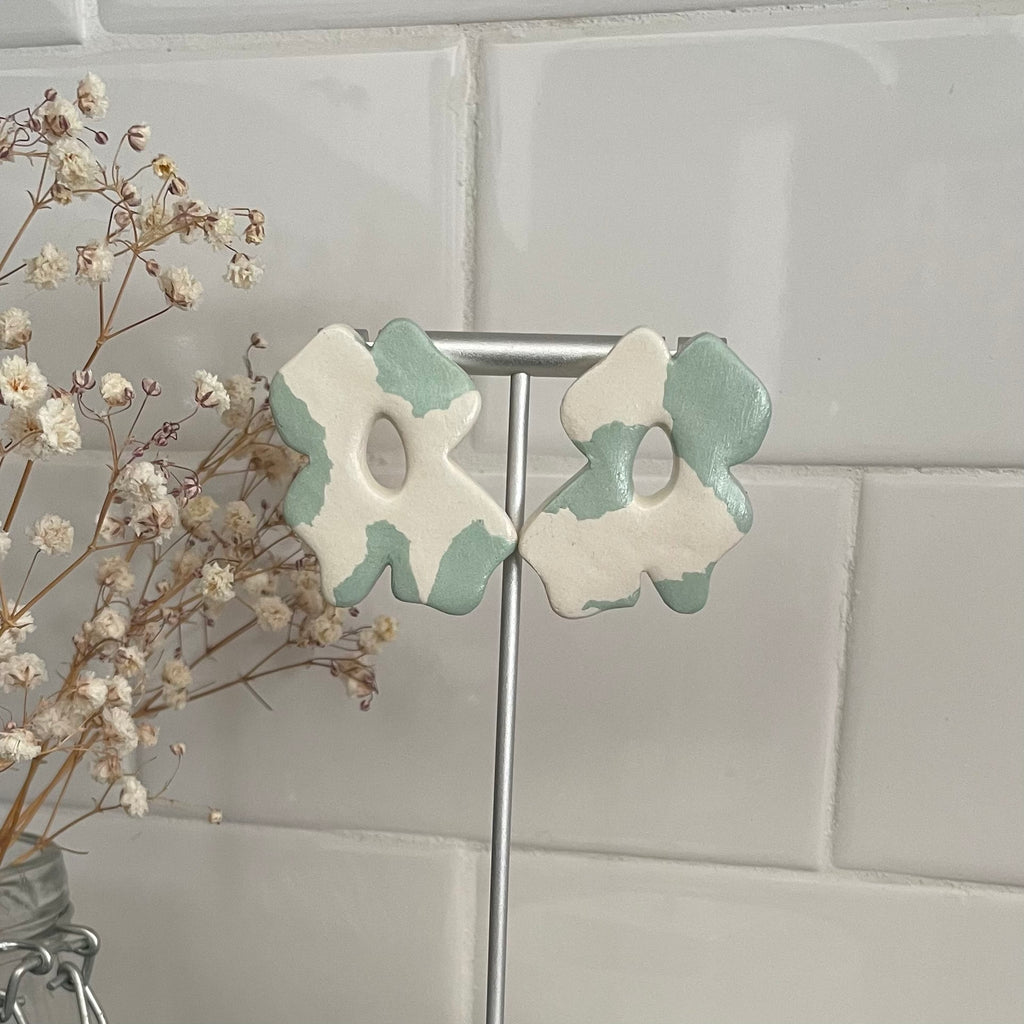 Boucles d'oreilles | Flora | Blanc Ivoire et Vert doux