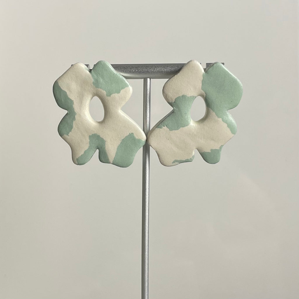 Boucles d'oreilles | Flora | Blanc Ivoire et Vert doux