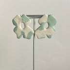 Boucles d'oreilles | Flora | Blanc Ivoire et Vert doux