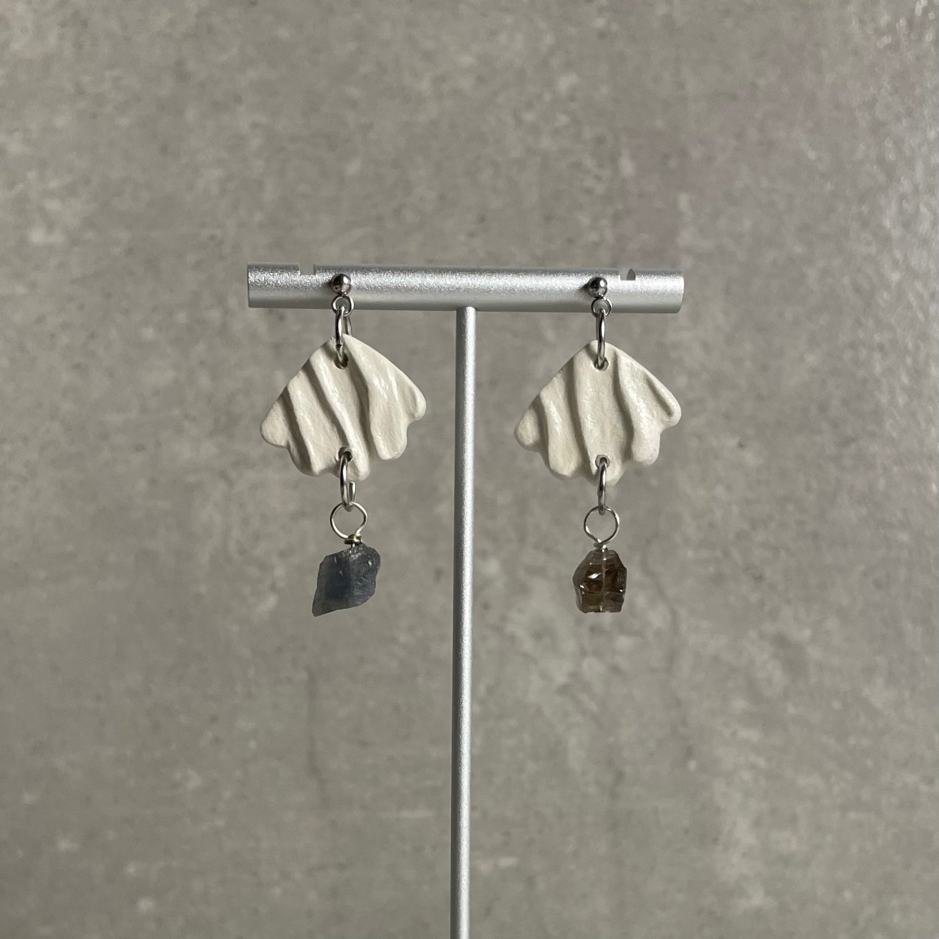 Boucles d'oreilles | Emma | Blanc Ivoire Labradorite Quartz