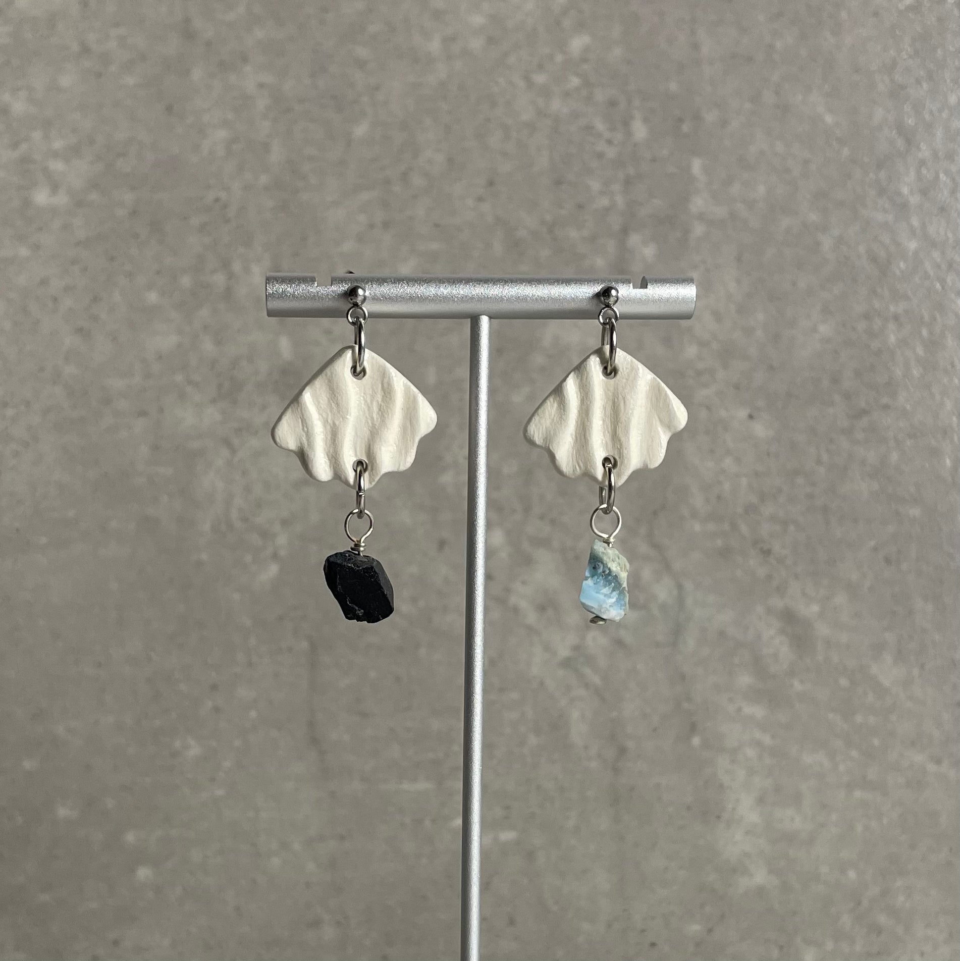 Boucles d'oreilles | Emma | Blanc Ivoire Larimar Tourmaline